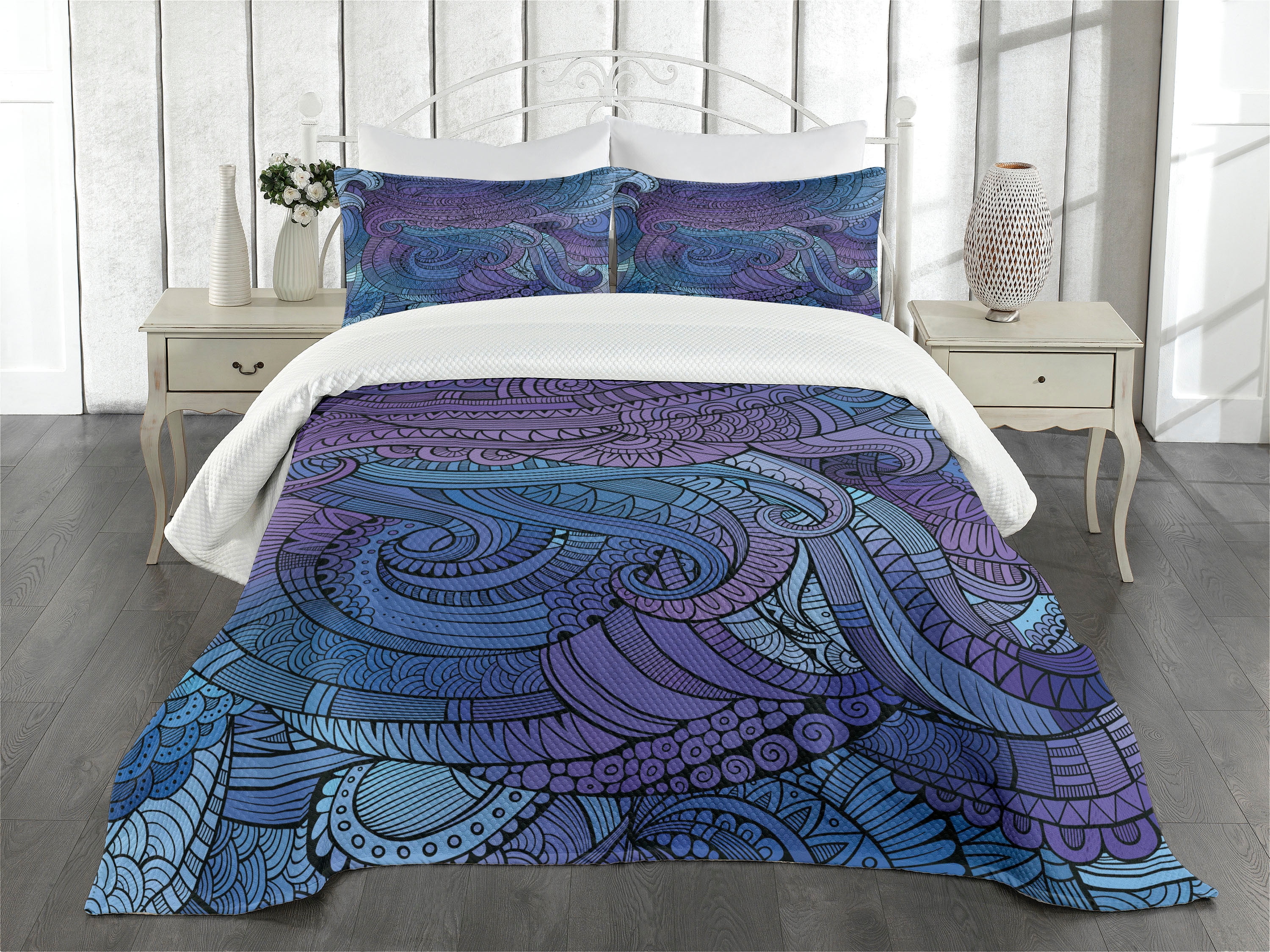 Abstract Bedspread Set King Size, Ocean Inspired Graphic Arabesque Paisley  Swirled Hand Drawn Ethnic Artwork Print, Quilted Piece Decor Coverlet Set  with Pillow Shams, Purple Blue, by Ambesonne
