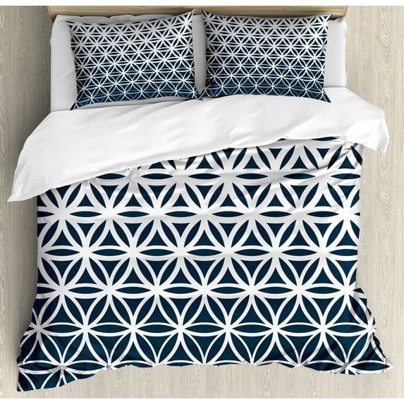 Abstract Duvet Cover Set, Retro Geometric Ombre Inspired Pattern Classic Curves Illustration, Decorative 3 Piece Bedding Set with 2 Pillow Shams, King Size, Petrol Blue and White, by Ambesonne