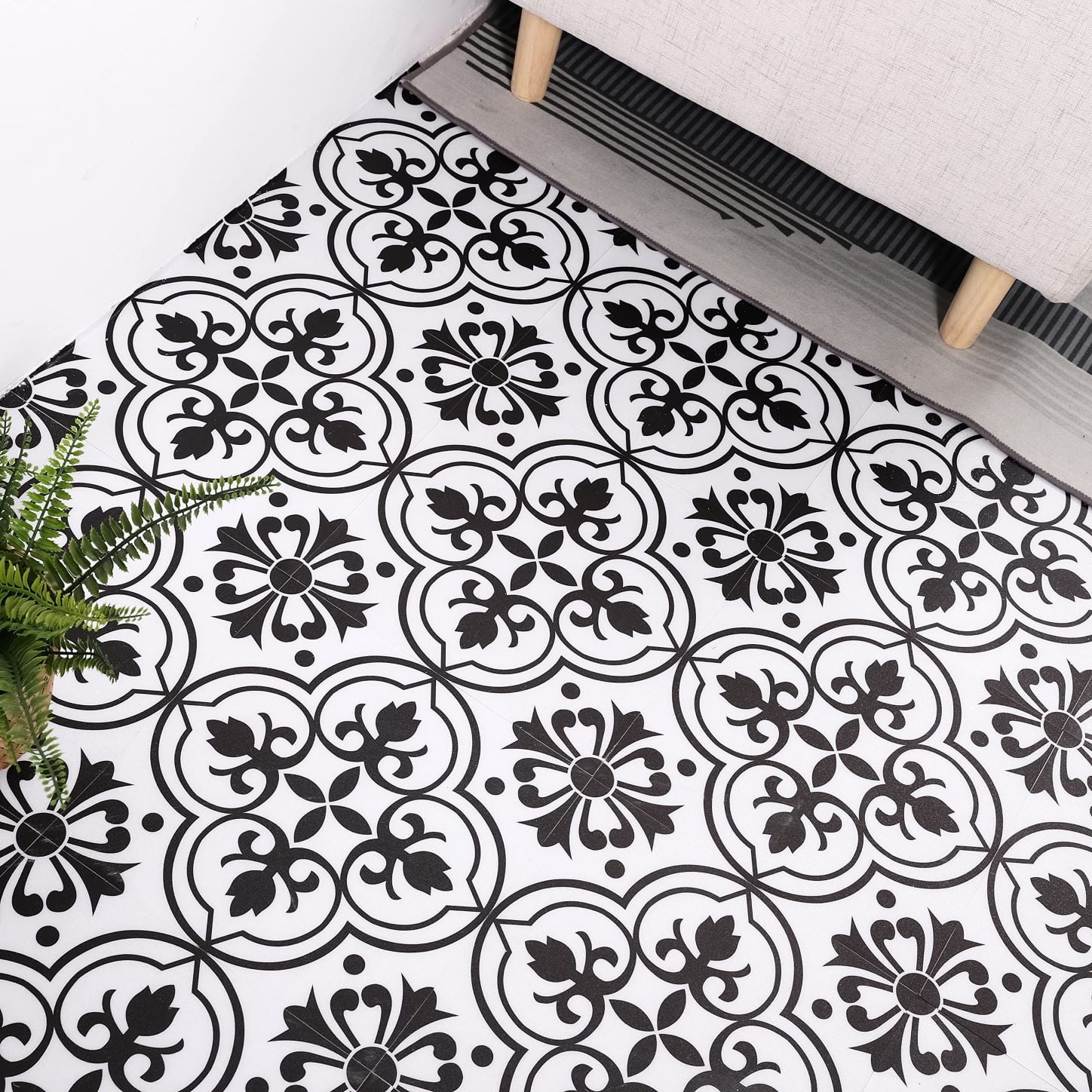 Abyssaly Black and White Flower Floor Peel and Stick Flooring Tile