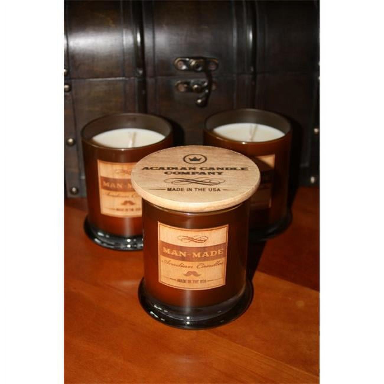 Brown Glass Candle with Wooden Lid and Masculine Scent