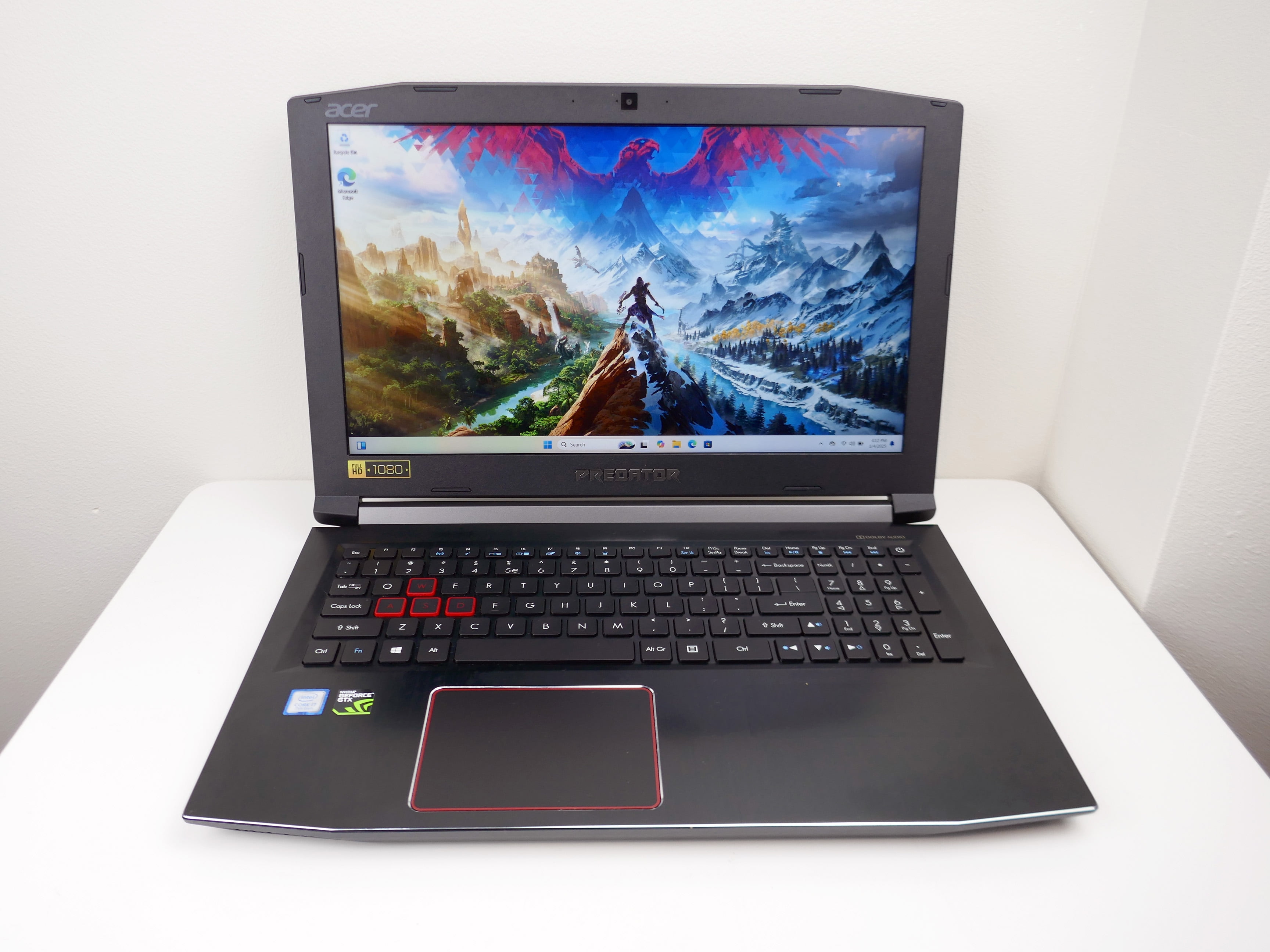 Pre-Owned Acer America Predator Helios 300 G3-571-77QK 15.6" 144 Hz IPS