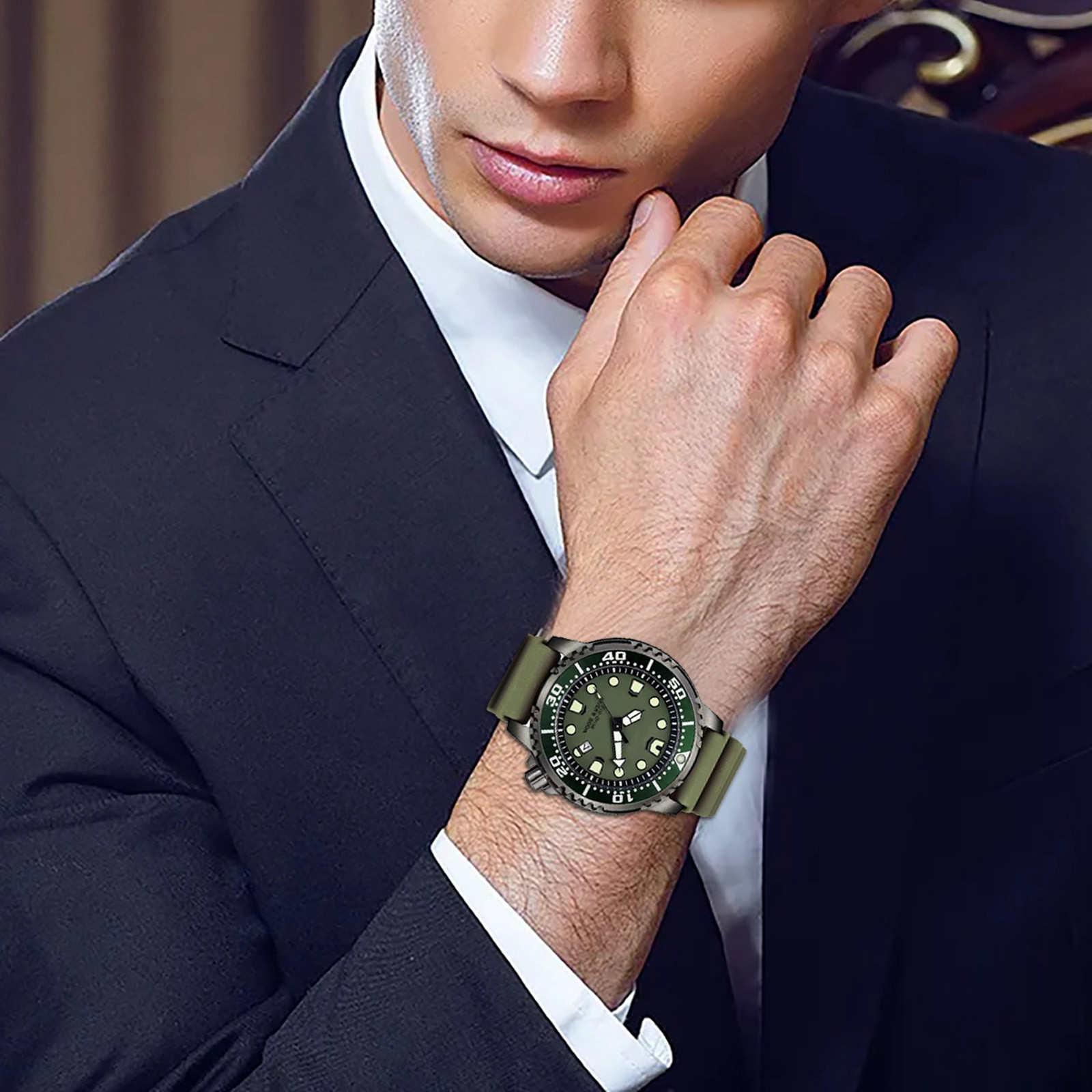 "Achieve Style With Our Water Rubber Strap Men's Watch Rotating Bezel