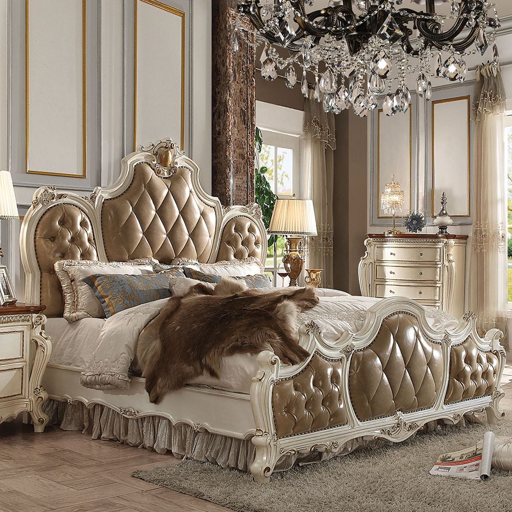 【boss】ACME Furniture GRANDVIEWBED ACME Picardy CK Bed in Butterscotch Synthetic Leather & Antique