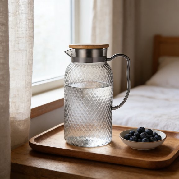 Acrylic Jug Plastic Beverage Pitcher with Wooden Lid & Built-in Strainer, High-Temperature-Proof, Ergonomic Handle, Ideal for Iced Water, Fruit Tea, and Refreshing Drinks