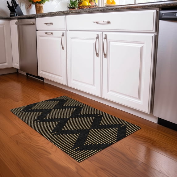Addison Rugs Chantille Indoor/Outdoor Transitional Geometric Black Washable Rectangle Rug, 1'8" x 2'6"
