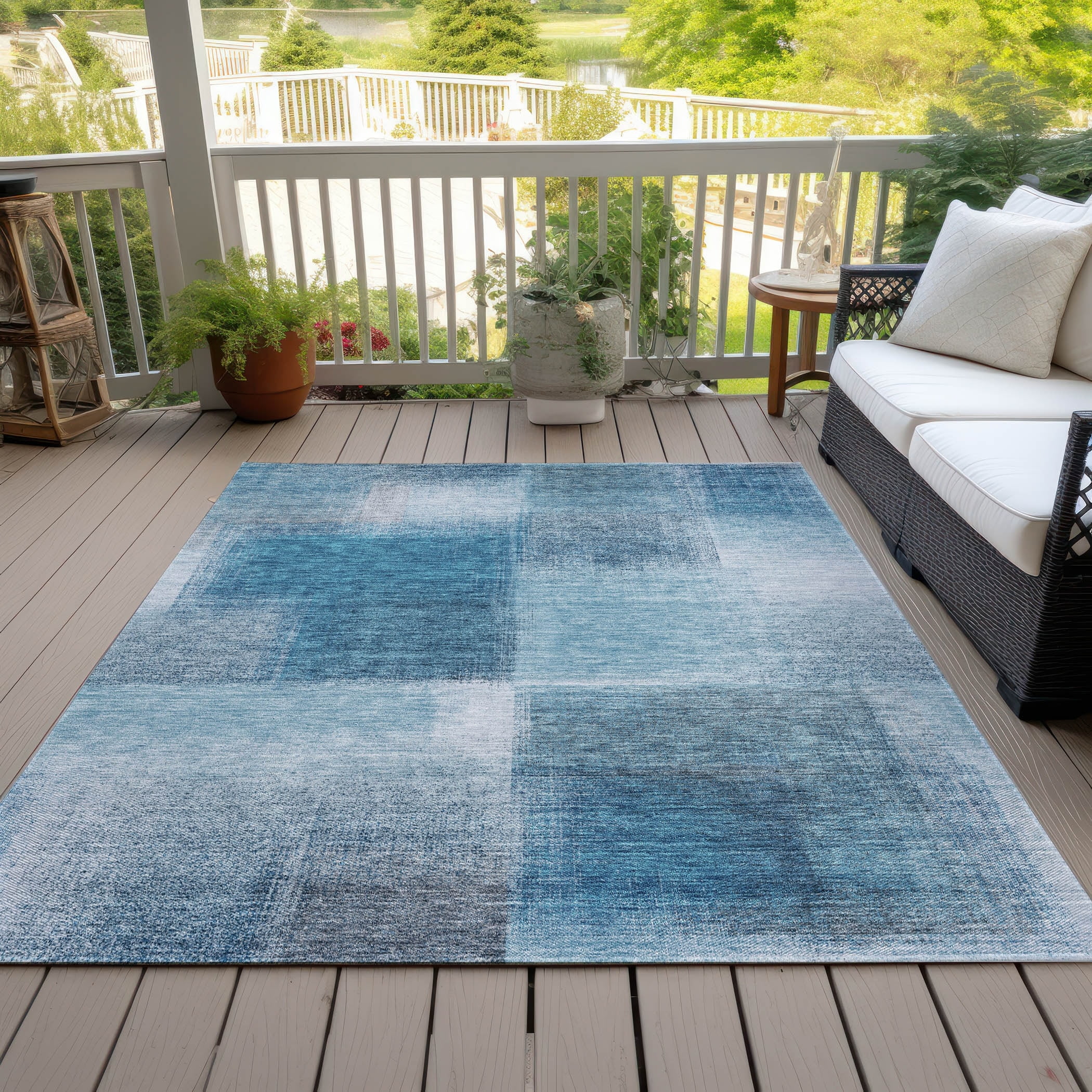 Denim Blue Patchwork Indoor/Outdoor Washable Rug 2'6" x 3'10"