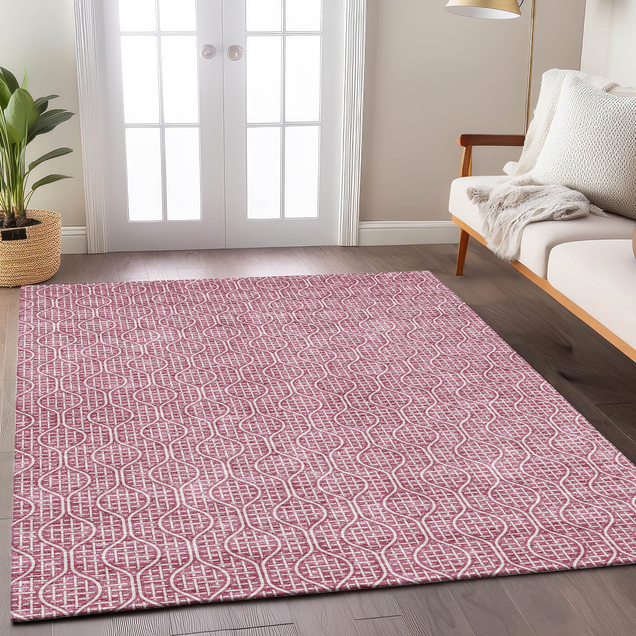 Blush Geometric Synthetic Flat Woven Indoor/Outdoor Rug 2'6" x 3'10"
