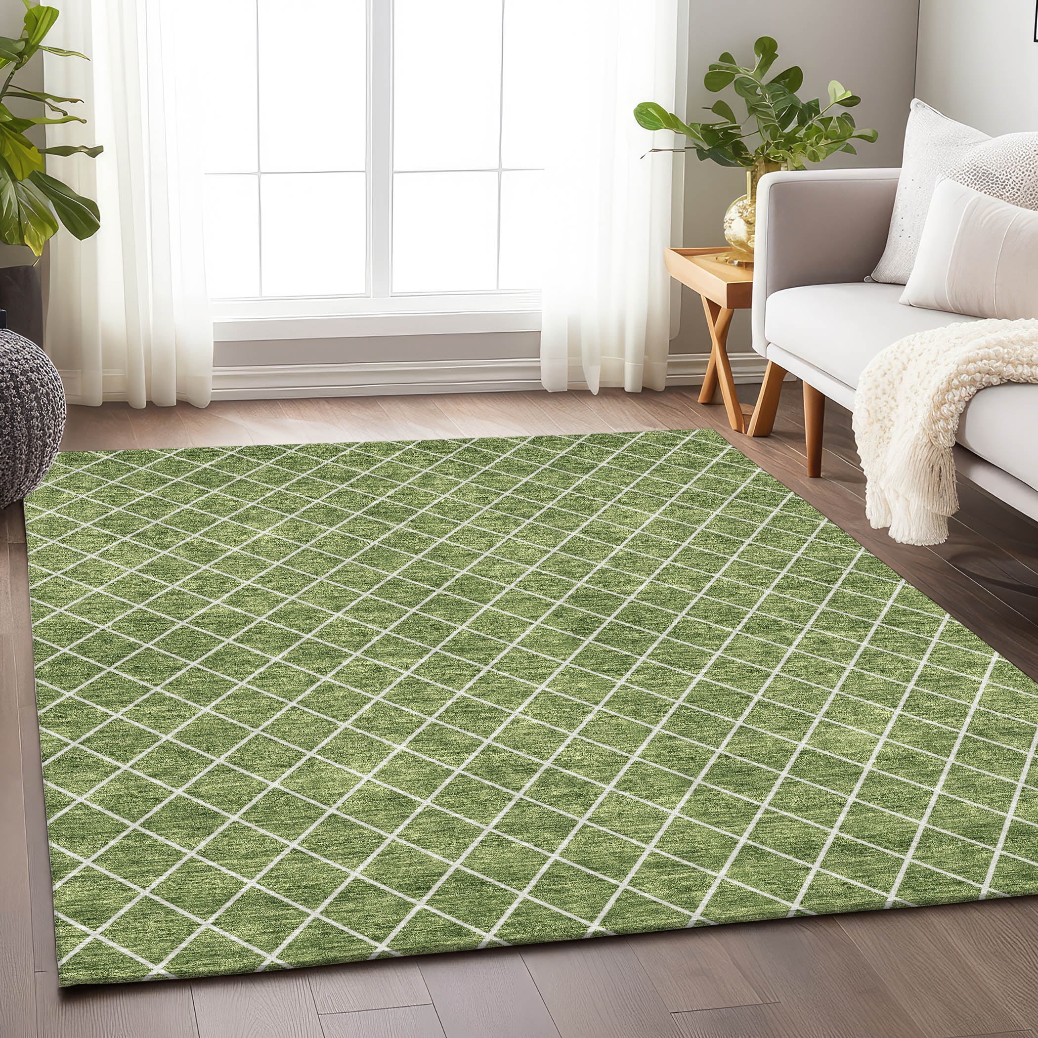 Green Diamond Pattern Washable Indoor/Outdoor Area Rug 2'6" x 3'10"