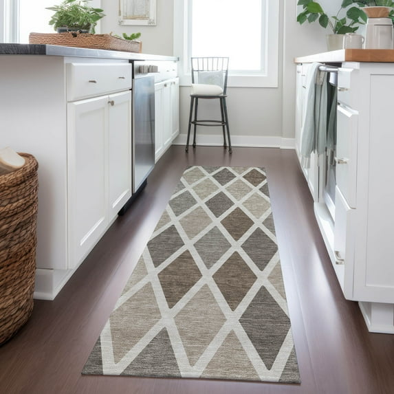 Addison Rugs Chantille Indoor/Outdoor Transitional Diamonds Beige Washable Runner Rug, 2'3" x 7'6"