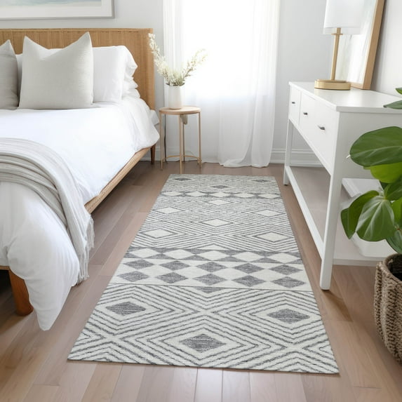 Addison Rugs Chantille Indoor/Outdoor Transitional Diamonds Gray Washable Runner Rug, 2'3" x 7'6"