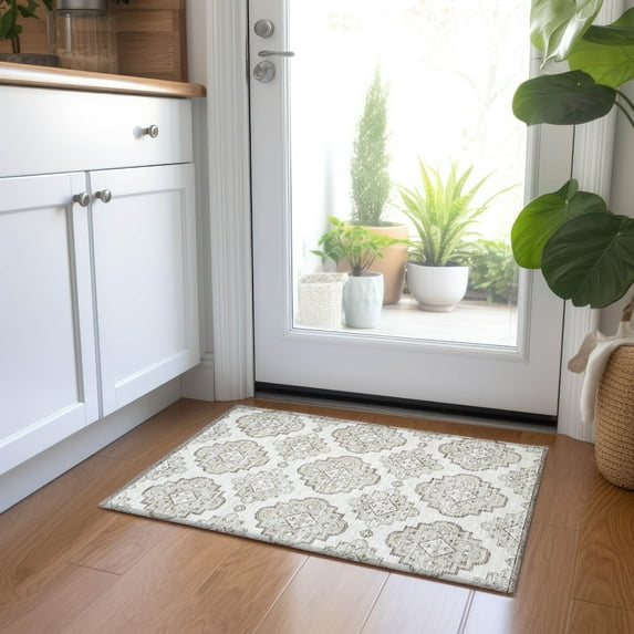 Addison Rugs Chantille Indoor/Outdoor Transitional Medallions Ivory Washable Rectangle Rug, 1'8" x 2'6"
