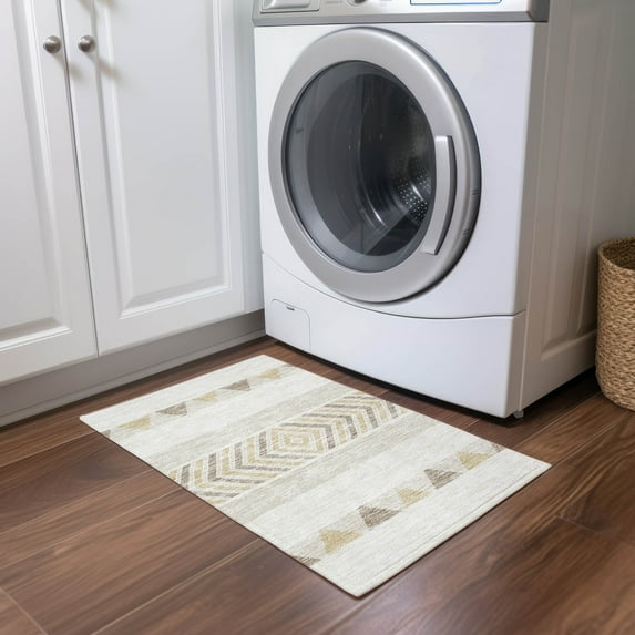 Addison Rugs Chantille Indoor/Outdoor Transitional Southwest Ivory Washable Rectangle Rug, 1'8" x 2'6"