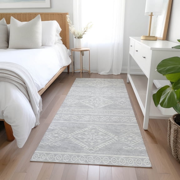 Addison Rugs Chantille Indoor/Outdoor Transitional Southwest Silver Washable Runner Rug, 2'3" x 7'6"