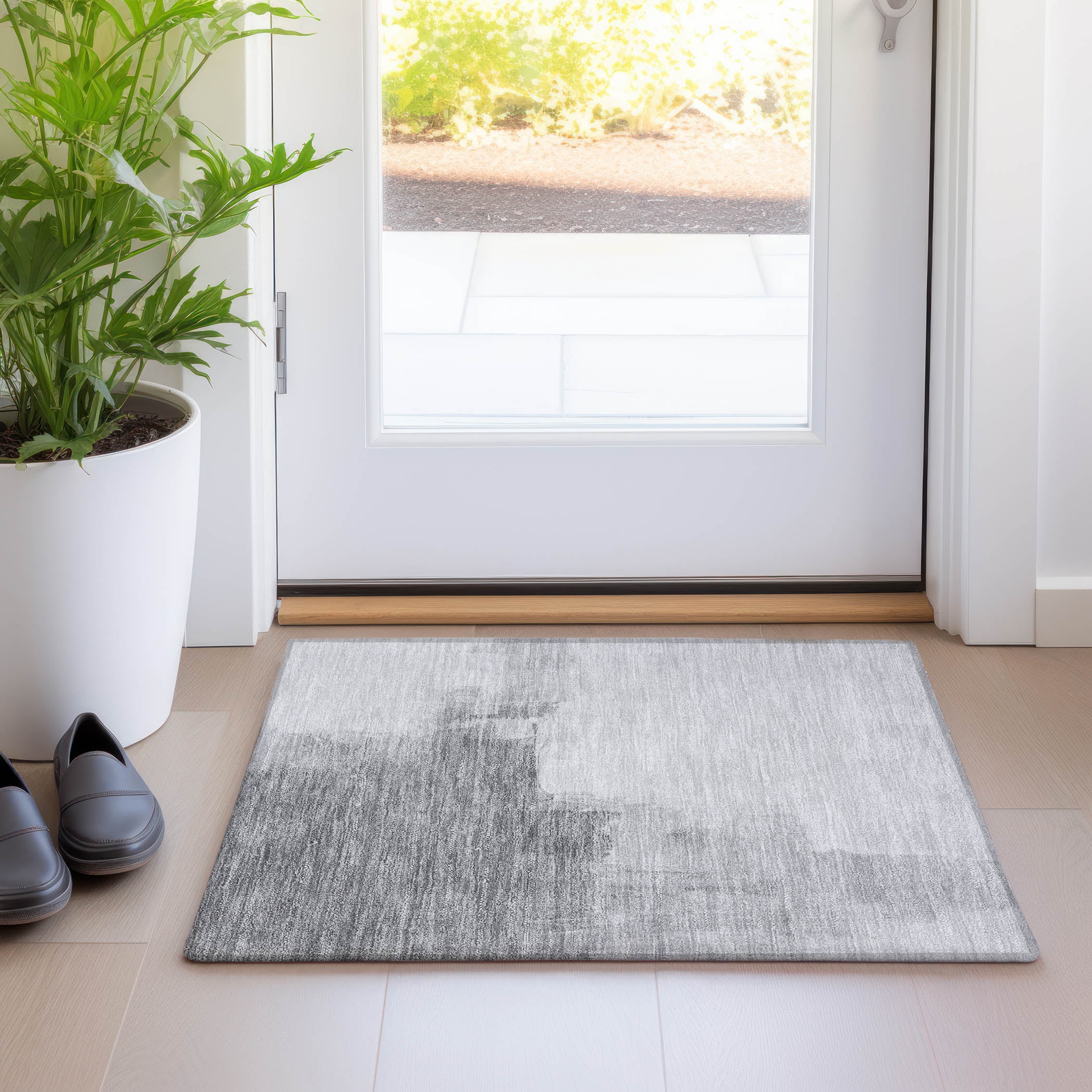Gray Synthetic Flat Woven Washable Indoor/Outdoor Rug 20" x 30"