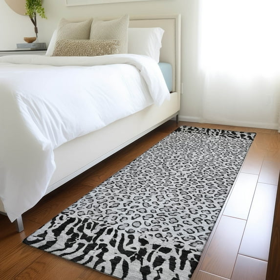 Addison Rugs Chantille Indoor/Outdoor Transitional Animal Skin Gray Washable Runner Rug, 2'3" x 7'6"