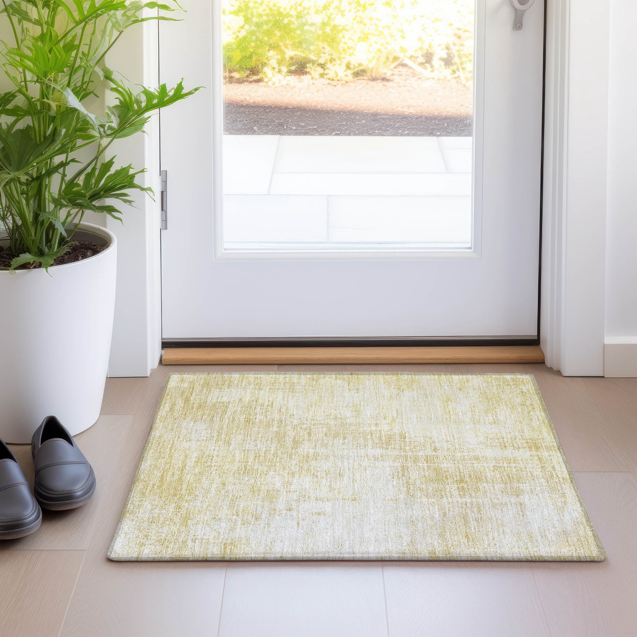 Addison Rugs Chantille Indoor/Outdoor Transitional Modern Gold Washable Rectangle Rug, 1'8" x 2'6"
