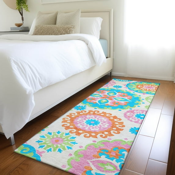 Addison Rugs Chantille Indoor/Outdoor Transitional Kaleidoscope White Washable Runner Rug, 2'3" x 7'6"