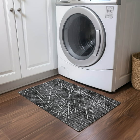 Addison Rugs Chantille Indoor/Outdoor Transitional Lines Charcoal Washable Rectangle Rug, 1'8" x 2'6"