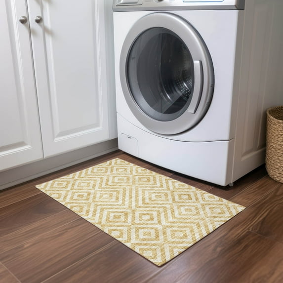 Addison Rugs Chantille Indoor/Outdoor Transitional Geometric Gold Washable Rectangle Rug, 1'8" x 2'6"