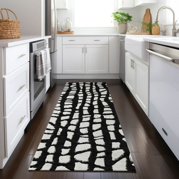 Addison Rugs Chantille Indoor/Outdoor Transitional Squares Black Washable Runner Rug, 2'3" x 7'6"