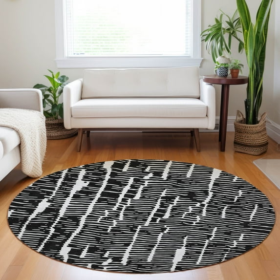 Addison Rugs Chantille Indoor/Outdoor Transitional Lines Black Washable Round Rug, 8' x 8'