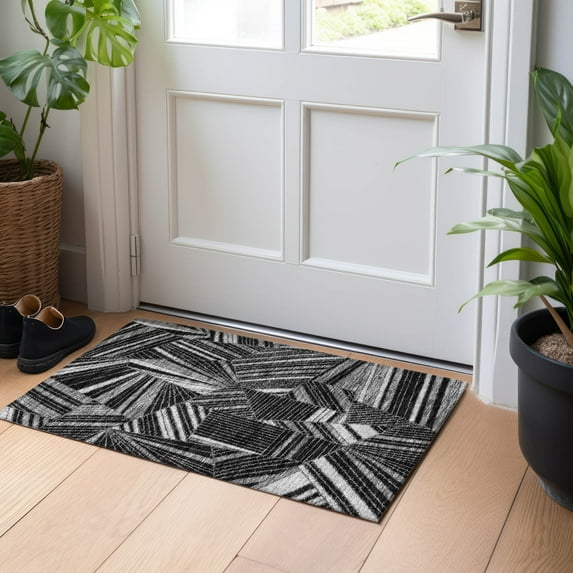 Addison Rugs Chantille Indoor/Outdoor Transitional Geometric Black Washable Rectangle Rug, 1'8" x 2'6"