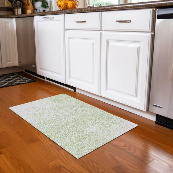 Addison Rugs Chantille Indoor/Outdoor Transitional Medallions Aloe Washable Rectangle Rug, 1'8" x 2'6"