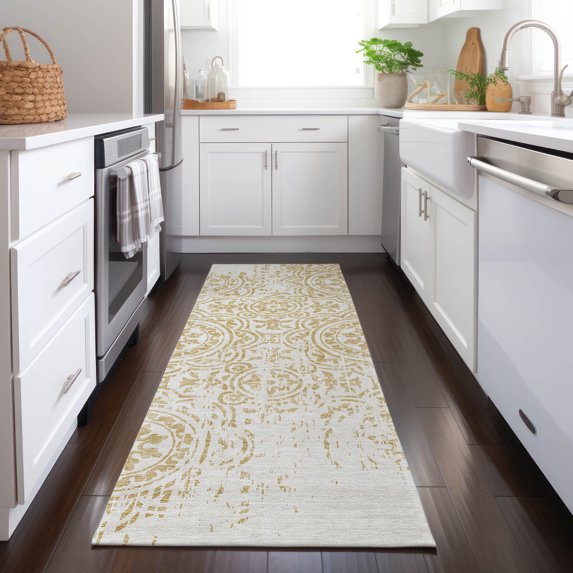 Addison Rugs Chantille Indoor/Outdoor Transitional Medallions Gold Washable Runner Rug, 2'3" x 7'6"
