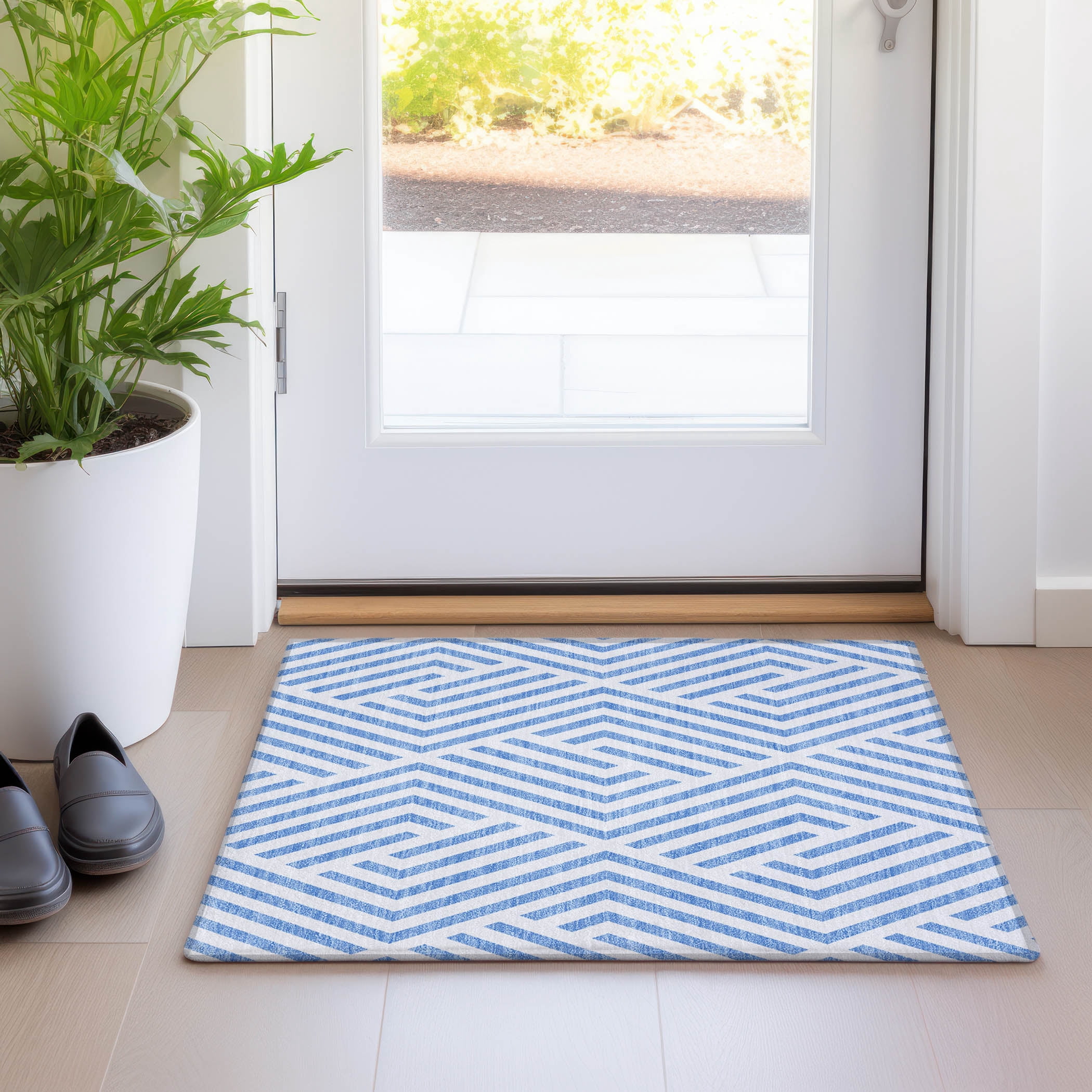 Addison Rugs Chantille Indoor/Outdoor Transitional Geometric Denim Washable Rectangle Rug, 1'8" x 2'6"
