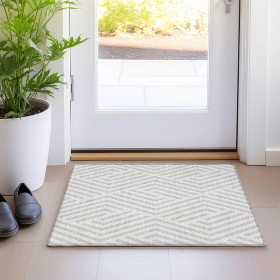 Addison Rugs Chantille Indoor/Outdoor Transitional Geometric Ivory Washable Rectangle Rug, 1'8" x 2'6"