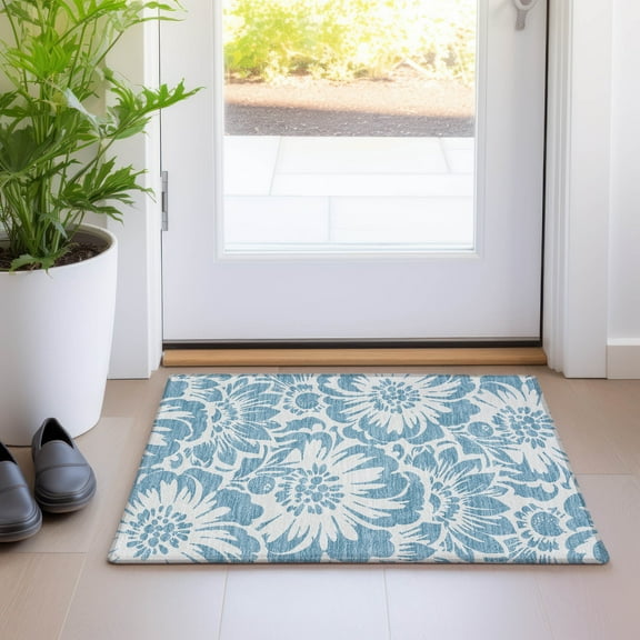 Addison Rugs Chantille Indoor/Outdoor Transitional Floral Denim Washable Rectangle Rug, 1'8" x 2'6"