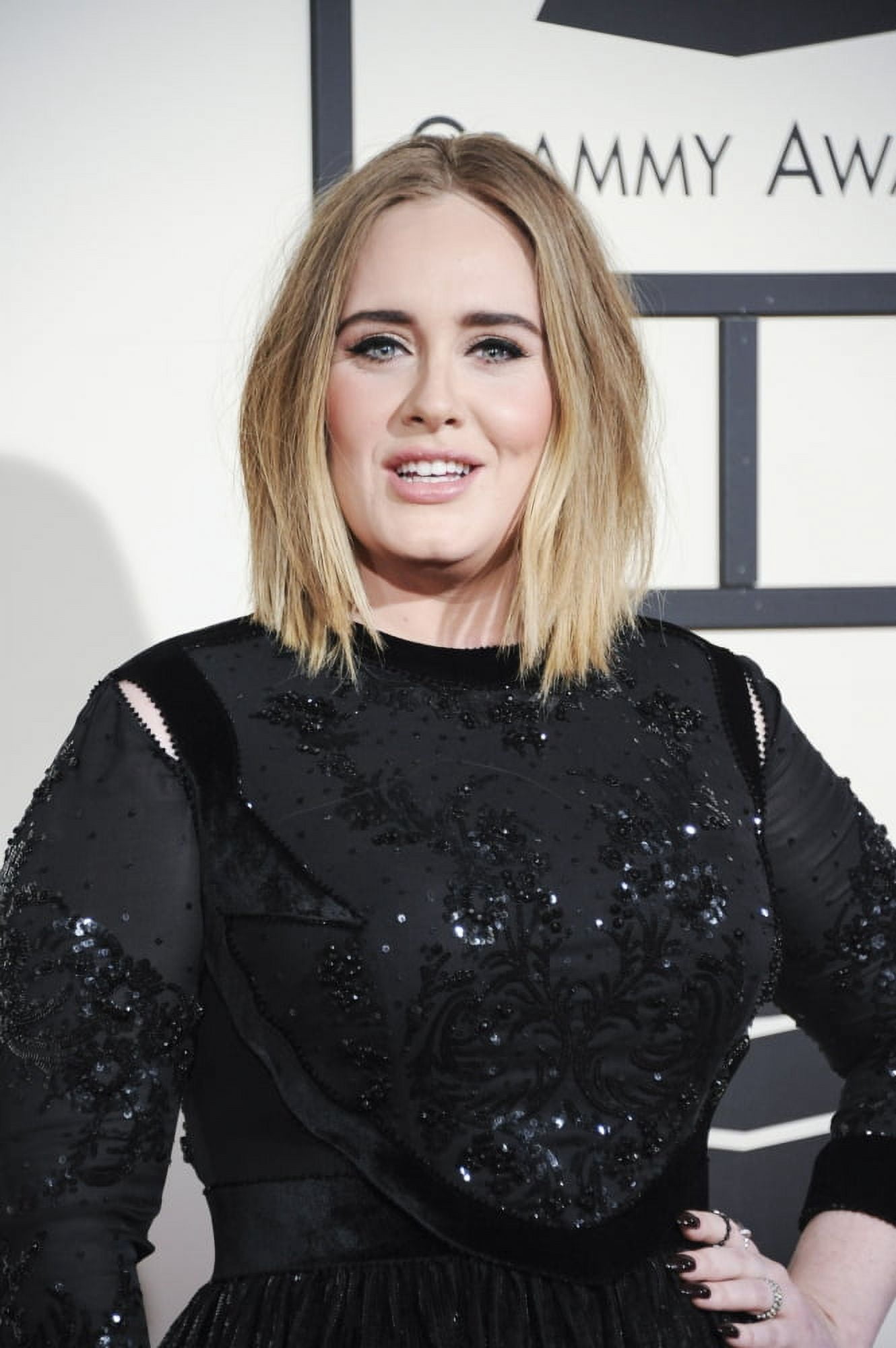 Adele At Arrivals For 58Th Annual Grammy Awards 2016 - Grammys 1 Canvas Art - (16 x 20)