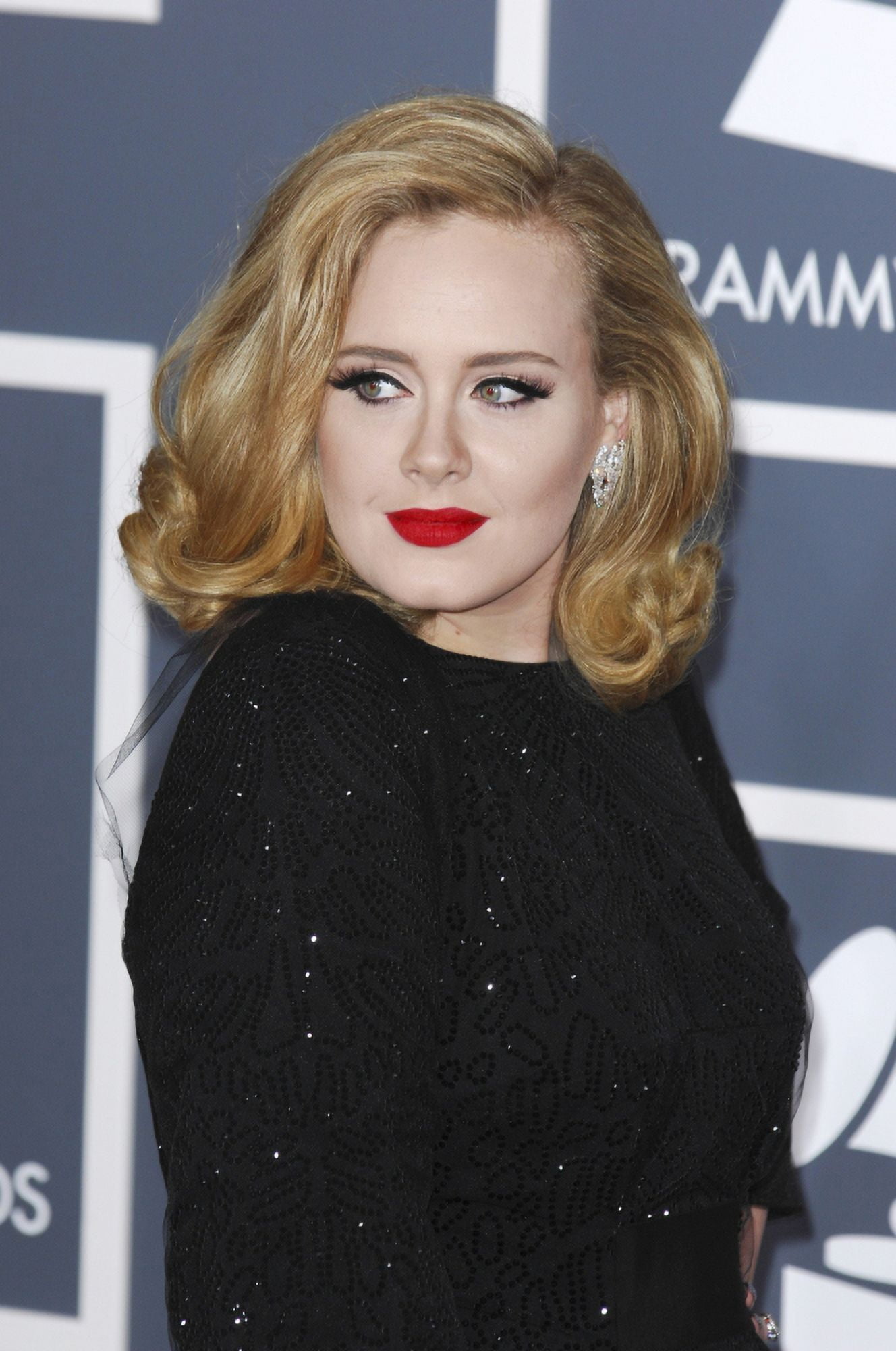 Adele At Arrivals For The 54Th Annual Grammy Awards - Arrivals Canvas Art - (16 x 20)