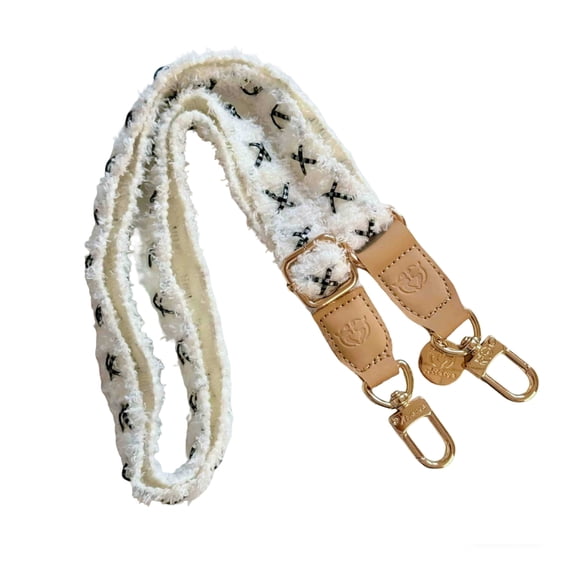 Adjustable 4.9ft Plush Phone Lanyard with Slide Buckle, Wide Comfort Strap & 2 Metal Hooks , Anti-Loss Neck Strap for Travel, Work, Winter Fashion,Black