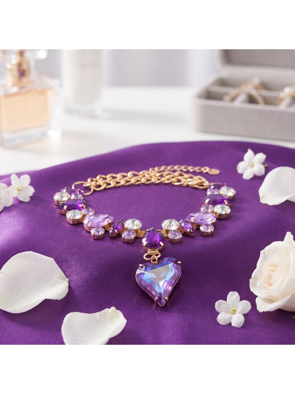 Adjustable Crystal Rhinestone Pet Collar with Heart Charm for Small Dogs and Cats, Stylish and Comfortable Necklace