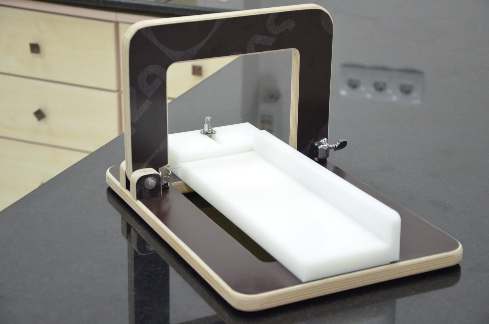 Adjustable Single Wire Soap Cutter | with Ruler| Polyethylene-Surface | Surface-Adjustable | Up to 5cm=2'' Cuts | Brown
