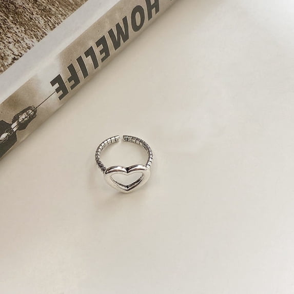 Adjustable Unisex Frog Ring: Retro Animal Design, Lightweight Alloy Metal, 7G, European and American Fashion Style