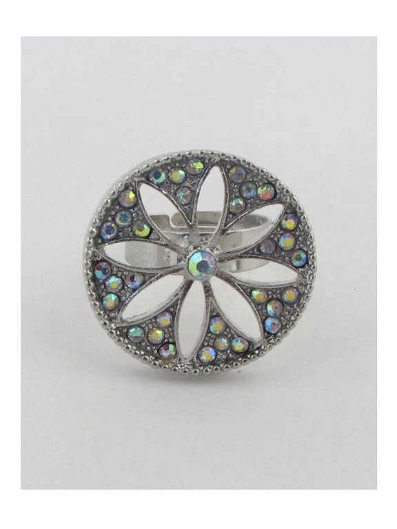 Adjustable cut out flower ring