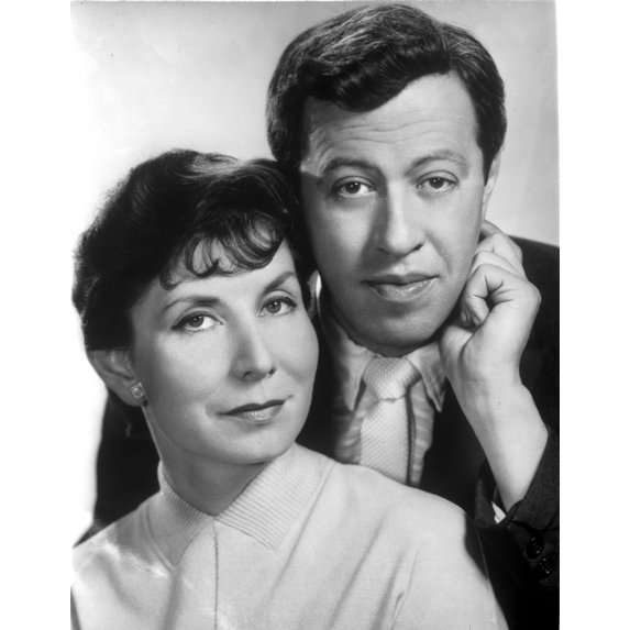 Adolph Green and Betty Comden Photo Print (8 x 10)