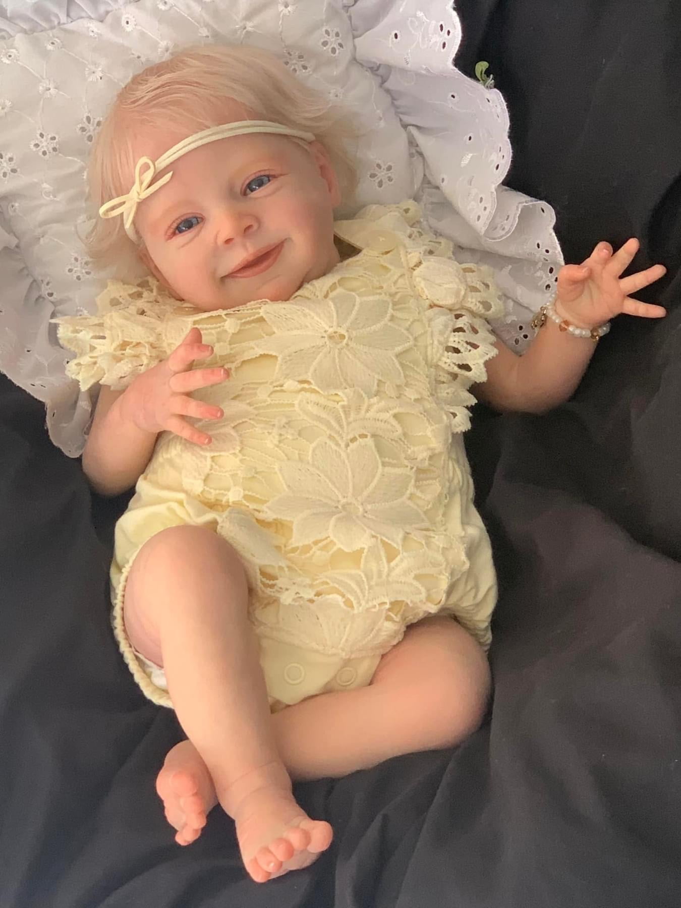 Adorable 18-inch Reborn Baby Dolls Girl - Realistic Newborn Baby Doll, Lifelike Soft Cloth Body, Adorable Poseable Real Life Doll with Accessories