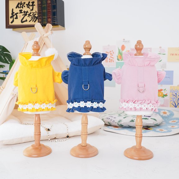 Adorable Pet Clothes for Cats & Small Dogs - Charming Spring & Autumn Wear Can Hang Traction Rope