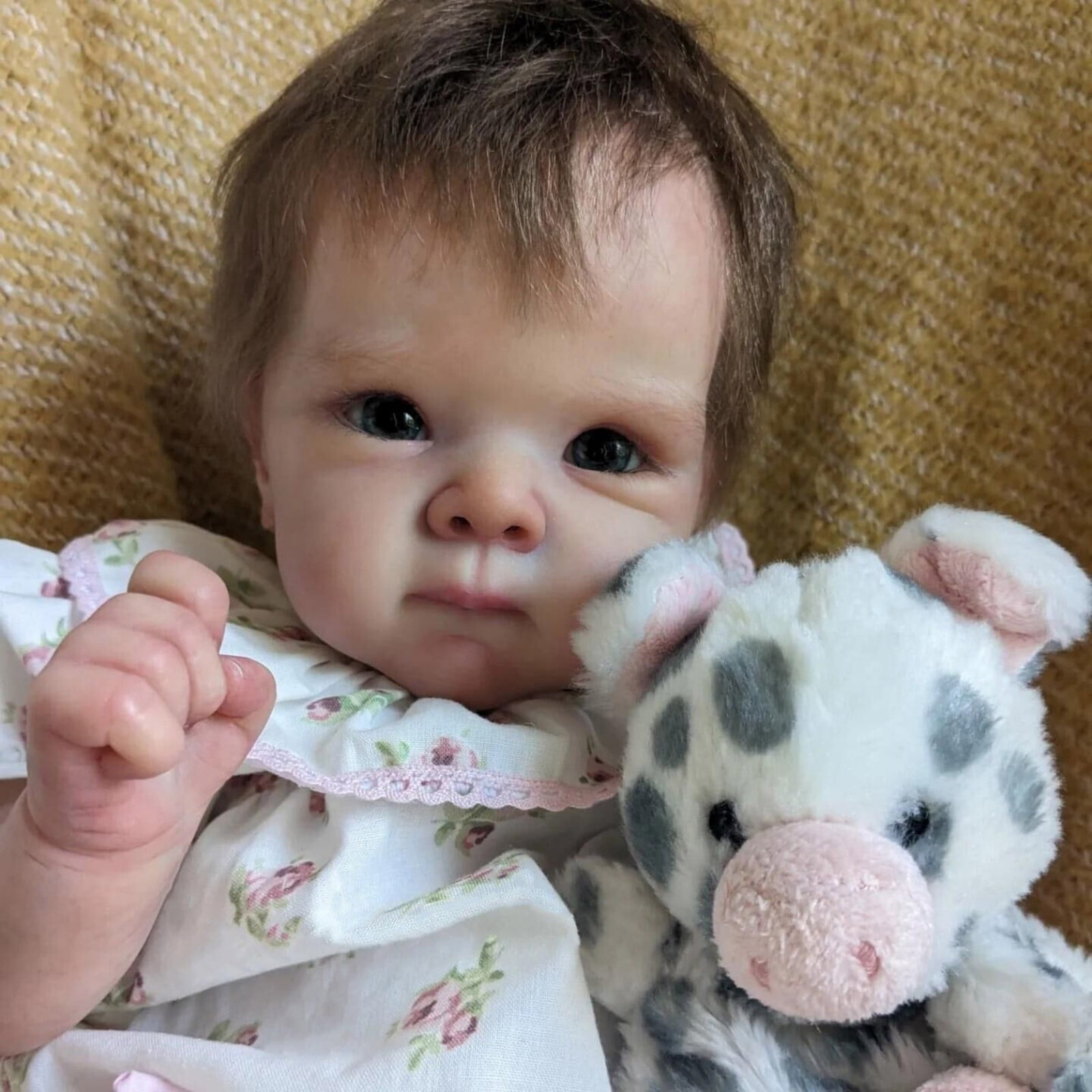 Adorable Reborn Baby Dolls - 18 inch Realistic Baby Doll Lifelike Cloth Body Real Life Baby Doll with Accessories Gifts for Kids 3+