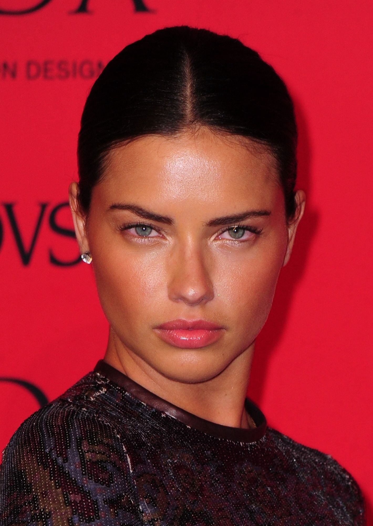 Adriana Lima At Arrivals For 2013 Cfda Fashion Awards - Part 2 Canvas Art -  (16 x 20)