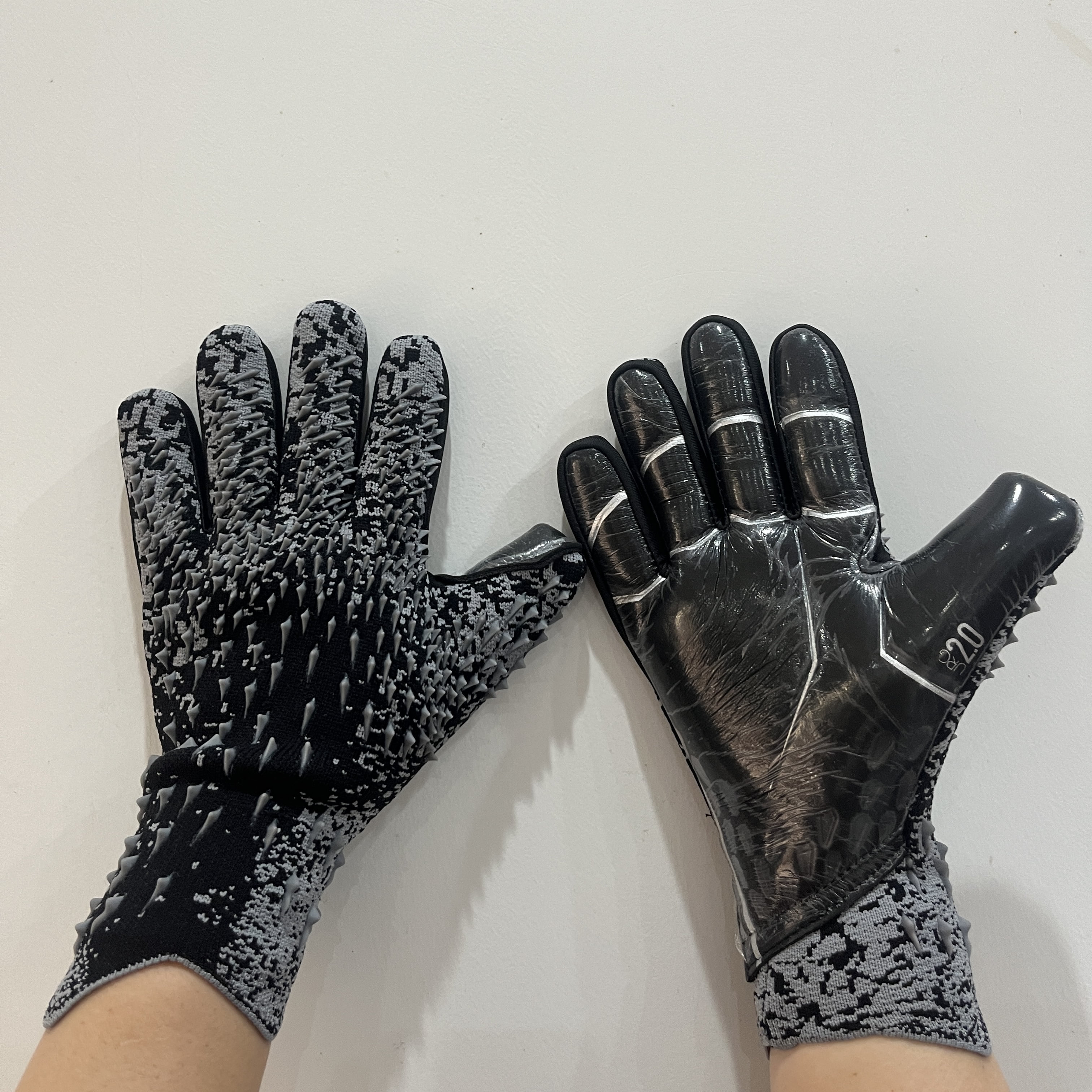 Adult/Youth Padded Football Gloves, Lineman Football Gloves, Men's and Boys Offensive/Defensive Line.