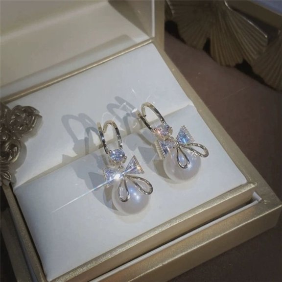 Advanced Touching Fish Princess Pearl Earrings