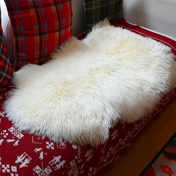 Aegis cover Sheepskin Rug, Genuine Australian Merino Wool Pad, Soft and Luxury Fluffy, Thick Un-Shorn Natural Texture Mat, Ideal for Living Room, Bedroom, Yoga (Ivory-White,2 x 3.5ft Sheepskin)
