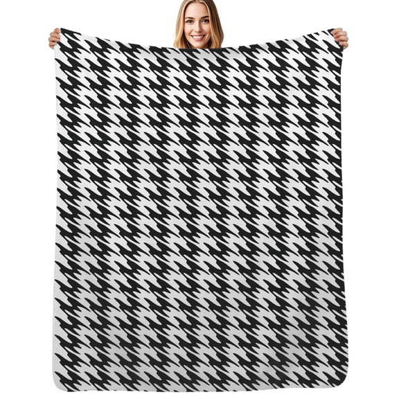 Aesthetic Grey and White Ripple Flannel Blankets Soft Throw Blanket Winter Travel Office Outdoor Bedspread