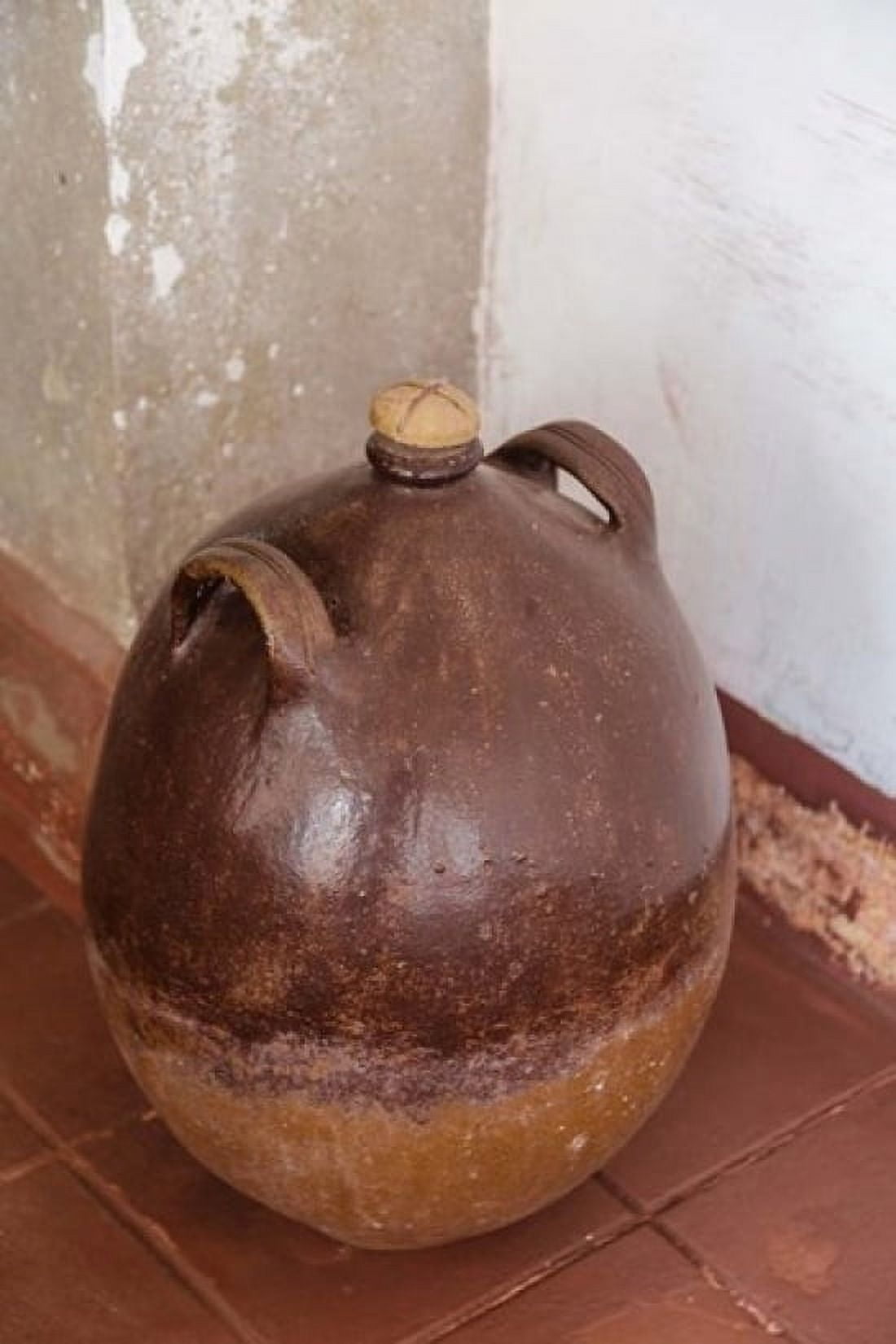 Africa Mozambique Island Earthenware pot at Governors Palace Canvas Art - Alida Latham DanitaDelimont (25 x 38)