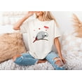 thumbnail image 1 of African Grey Parrot Mom Funny Bird Lover Gift Unisex T-Shirt, 1 of 3