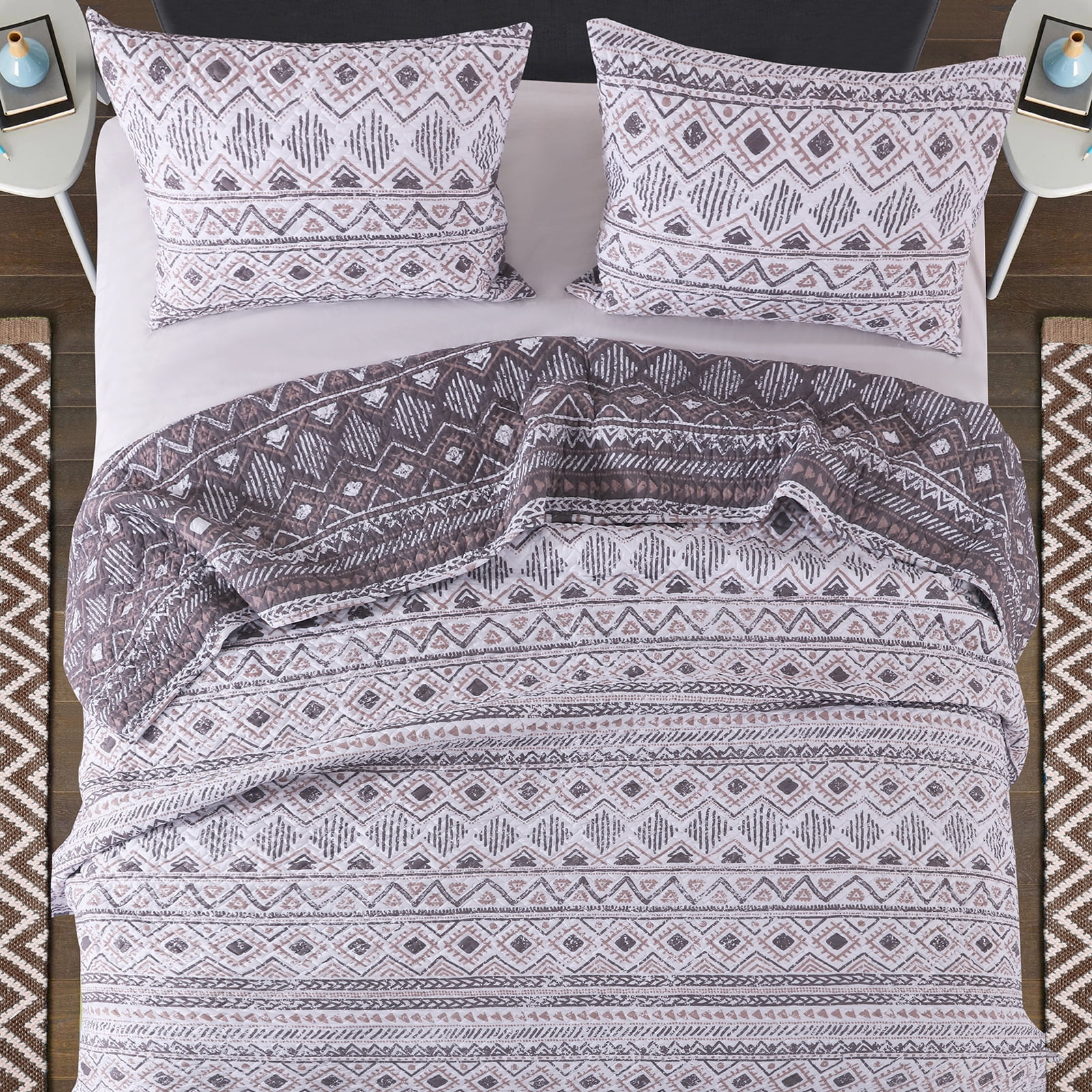 Ivory King Microfiber Reversible Quilt Set